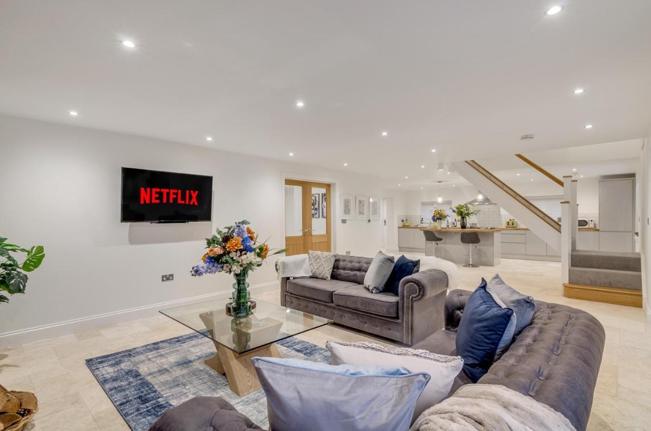 Spacious 6-Bed Home, Near The Norfolk Broads Clippesby Kültér fotó