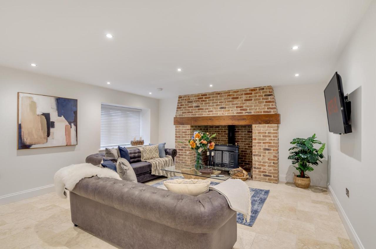 Spacious 6-Bed Home, Near The Norfolk Broads Clippesby Kültér fotó