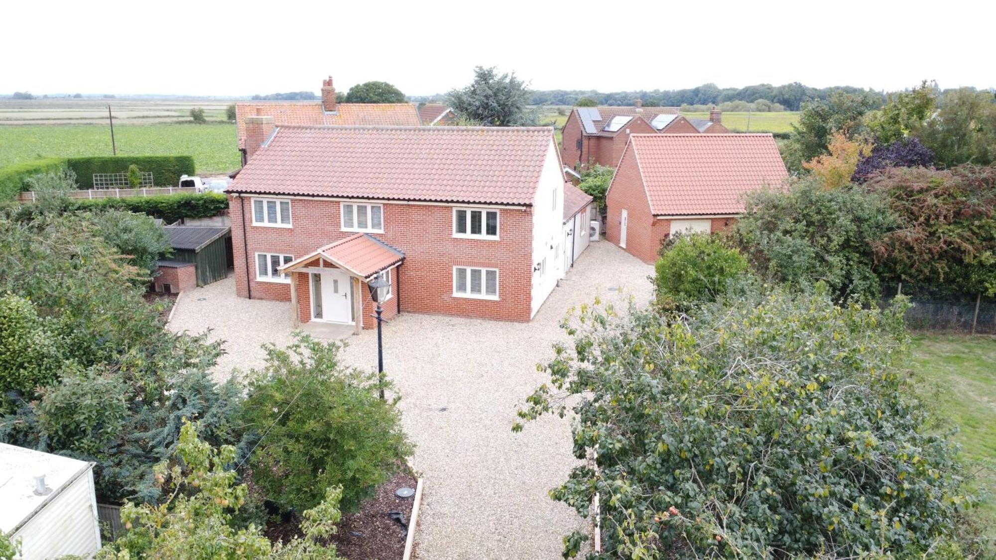 Spacious 6-Bed Home, Near The Norfolk Broads Clippesby Kültér fotó